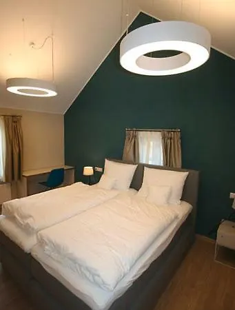 Peitche Lauer Hotel Useldange